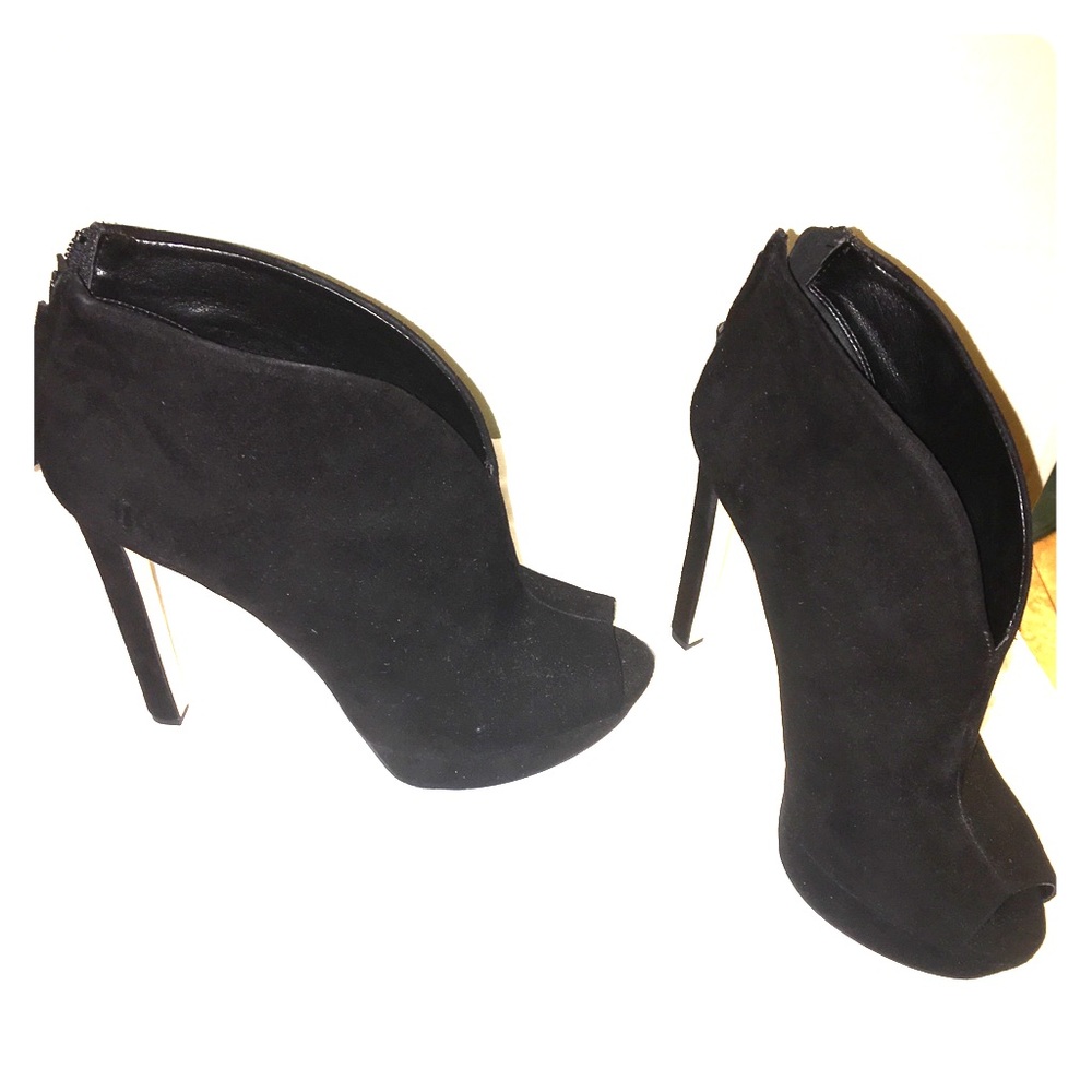 Ninewest Peep Toe Booties - size 8.5
